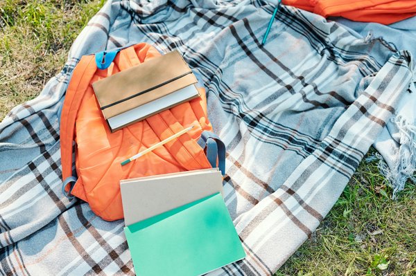 How to Choose a Water-Resistant Satchel That's Both Functional and Stylish for Professionals?